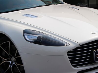 2015 Aston Martin RAPIDE — миниатюра 100