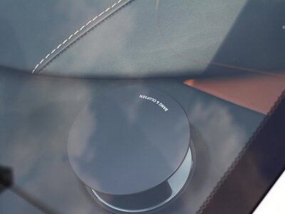 2015 Aston Martin RAPIDE — миниатюра 105
