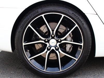 2015 Aston Martin RAPIDE — миниатюра 110