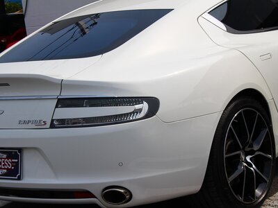 2015 Aston Martin RAPIDE — миниатюра 124