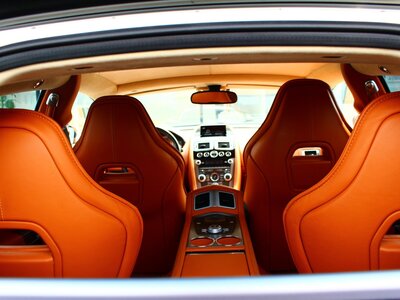 2015 Aston Martin RAPIDE — миниатюра 137