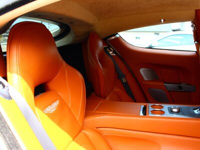 2015 Aston Martin RAPIDE — миниатюра 142