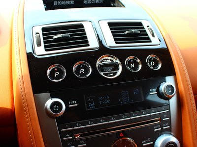 2015 Aston Martin RAPIDE — миниатюра 64