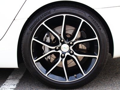 2015 Aston Martin RAPIDE — миниатюра 114