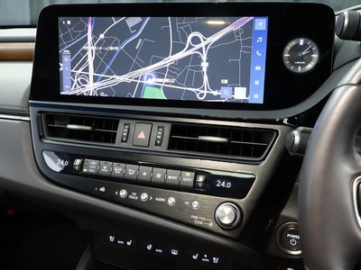 2023 Lexus ES photo 19