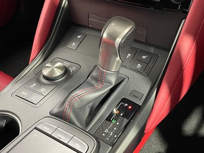 2023 Lexus IS — миниатюра 44