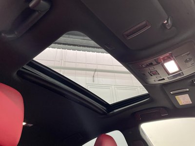 2023 Lexus IS — миниатюра 8