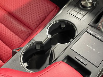 2023 Lexus IS — миниатюра 47