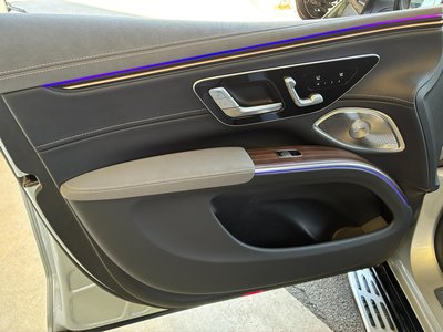2024 Mercedes-BENZ EQS thumbnail 23