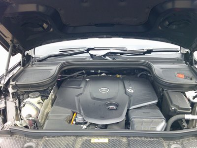 2025 Mercedes-BENZ GLS photo 9