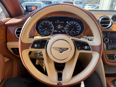 2016 Bentley BENTAYGA — фото 19
