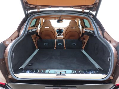 صورة مصغرة 46 لـ 2024 Aston Martin DBX
