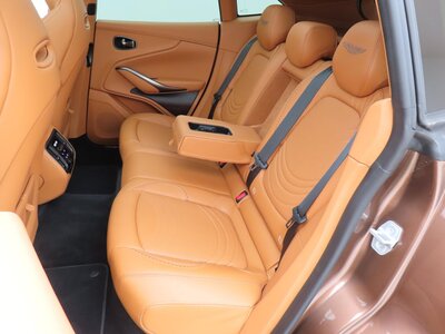 صورة مصغرة 59 لـ 2024 Aston Martin DBX