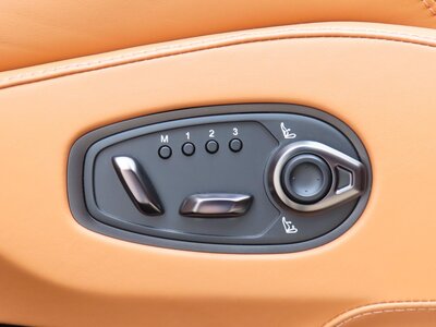 صورة مصغرة 75 لـ 2024 Aston Martin DBX