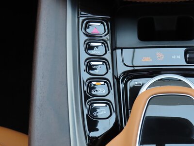 صورة مصغرة 87 لـ 2024 Aston Martin DBX