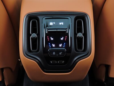 صورة مصغرة 93 لـ 2024 Aston Martin DBX
