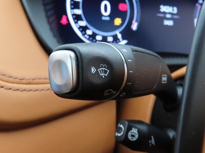 صورة مصغرة 110 لـ 2024 Aston Martin DBX