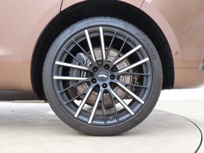 صورة مصغرة 17 لـ 2024 Aston Martin DBX