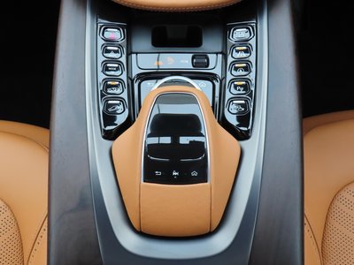 صورة مصغرة 85 لـ 2024 Aston Martin DBX