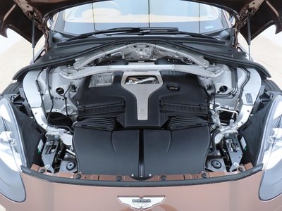 صورة مصغرة 129 لـ 2024 Aston Martin DBX
