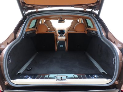 صورة مصغرة 42 لـ 2024 Aston Martin DBX