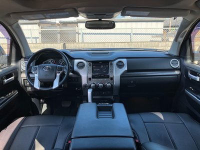 2015 Toyota TUNDRA thumbnail 29