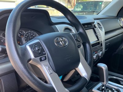 2015 Toyota TUNDRA thumbnail 34