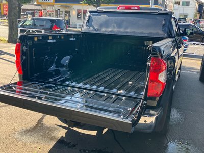 2015 Toyota TUNDRA thumbnail 21