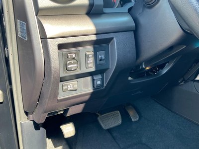2015 Toyota TUNDRA thumbnail 35
