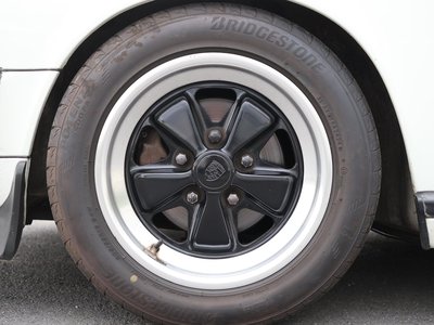 صورة مصغرة 20 لـ 1985 Porsche 911