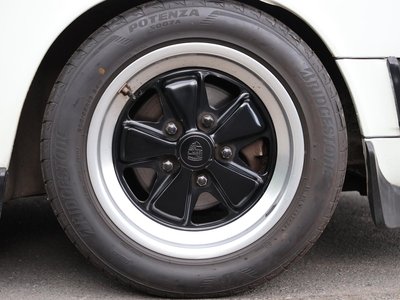 صورة مصغرة 17 لـ 1985 Porsche 911