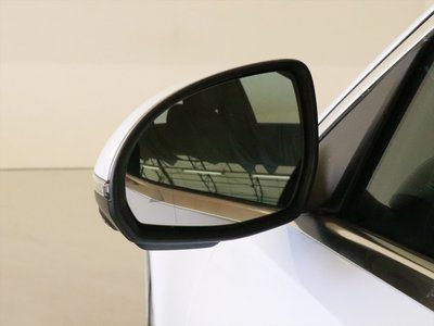 2023 Mercedes-BENZ C-CLASS photo 6