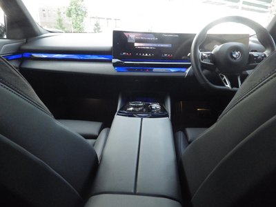 2025 BMW 5 SERIES TOURING 照片 17