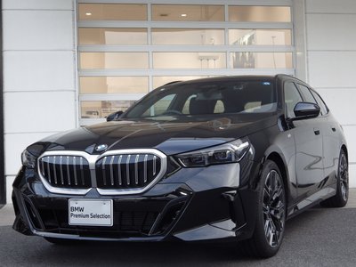 2025 BMW 5 SERIES TOURING 照片 1