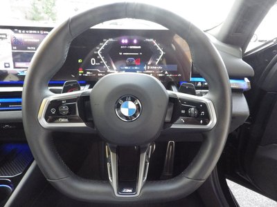 2025 BMW 5 SERIES TOURING 照片 30