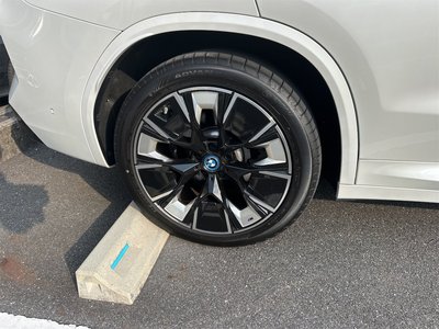 2021 BMW IX3 照片 21