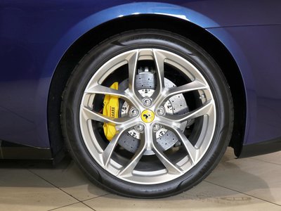 2017 Ferrari GTC4 LUSSO photo 31