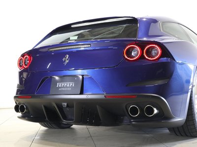 2017 Ferrari GTC4 LUSSO — фото 16