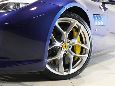 2017 Ferrari GTC4 LUSSO — фото 9
