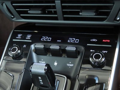 2026 Porsche 911 photo 14