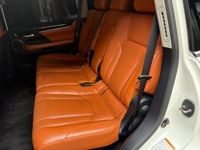 2015 Lexus LX thumbnail 26
