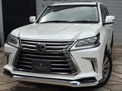 2015 Lexus LX photo 3
