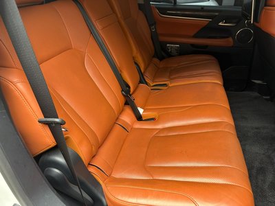 2015 Lexus LX thumbnail 27