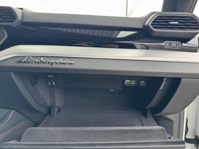 صورة 42 لـ 2018 Lamborghini URUS