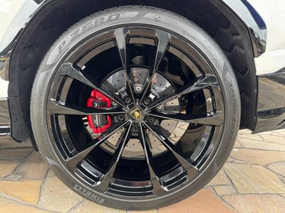 صورة 47 لـ 2018 Lamborghini URUS