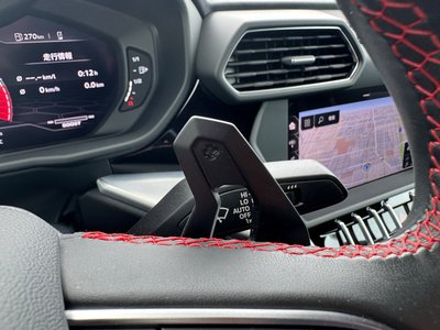 صورة 24 لـ 2018 Lamborghini URUS