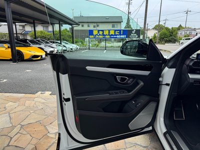 صورة 62 لـ 2018 Lamborghini URUS