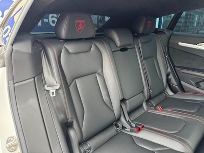 صورة 53 لـ 2018 Lamborghini URUS