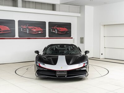2022 Ferrari SF90 SPIDER 照片 30