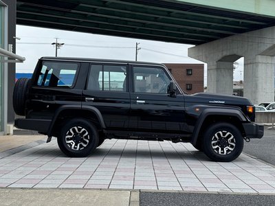 2025 Toyota LAND CRUISER 70 photo 7